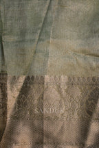 Aavni (Saree)