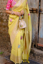 Gulmohar (Saree)