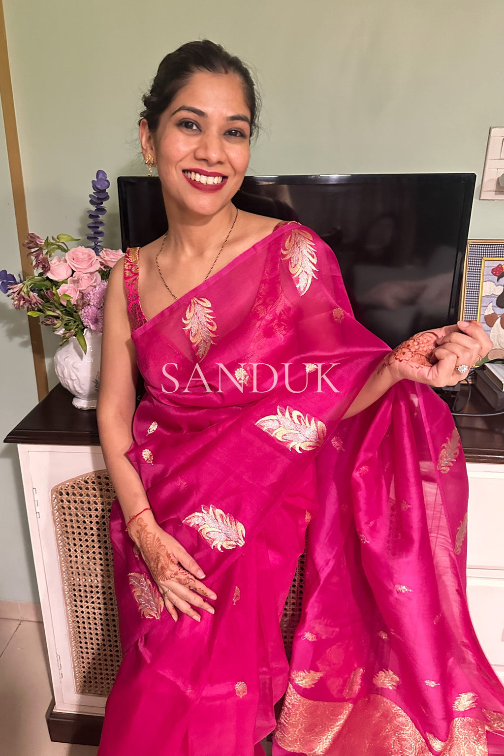 Isharya (Saree)